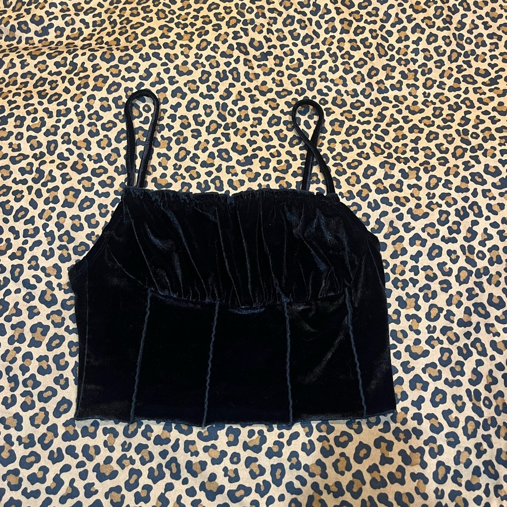 SHEIN Black Velvet Crop Top